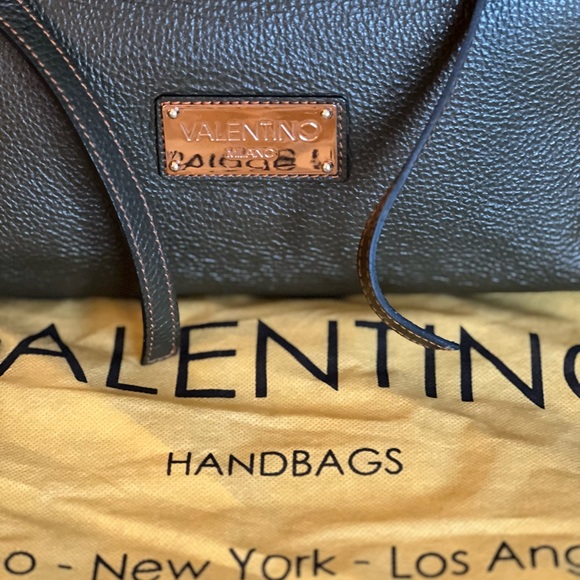 COPY - MARIO VALENTINO HANDBAG 👜 💯 AUTHENTIC - Picture 3 of 14